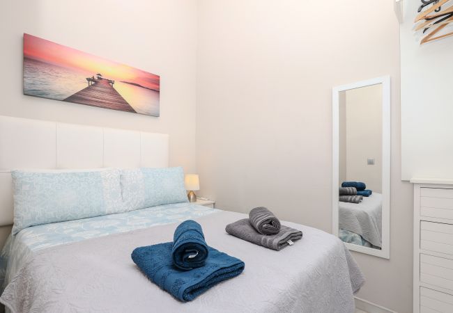 Appartement à Marbella - Modern and sunny duplex, BBQ, 3 terraces Appartement à Marbella - Modern and sunny duplex, BBQ, 3 terraces