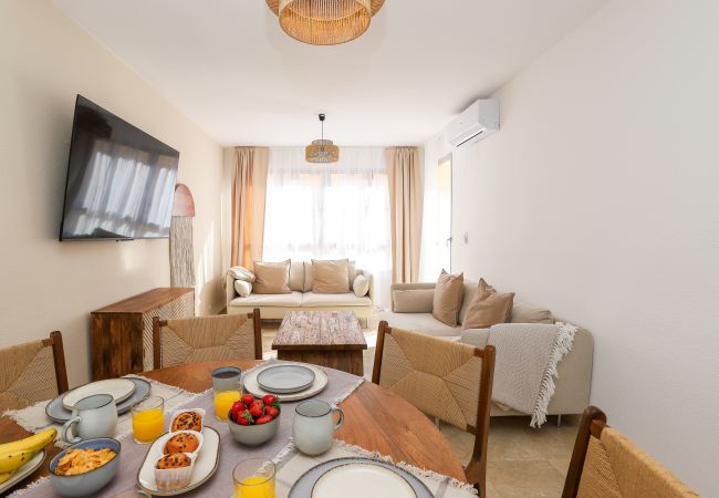 Appartement à Fuengirola - Appartement Camelia - Centre de Fuengirola, piscine, plage à 250m Appartement à Fuengirola - Appartement Camelia - Centre de Fuengirola, piscine, plage à 250m