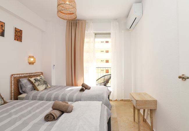 Appartement à Fuengirola - Appartement Camelia - Centre de Fuengirola, piscine, plage à 250m Appartement à Fuengirola - Appartement Camelia - Centre de Fuengirola, piscine, plage à 250m