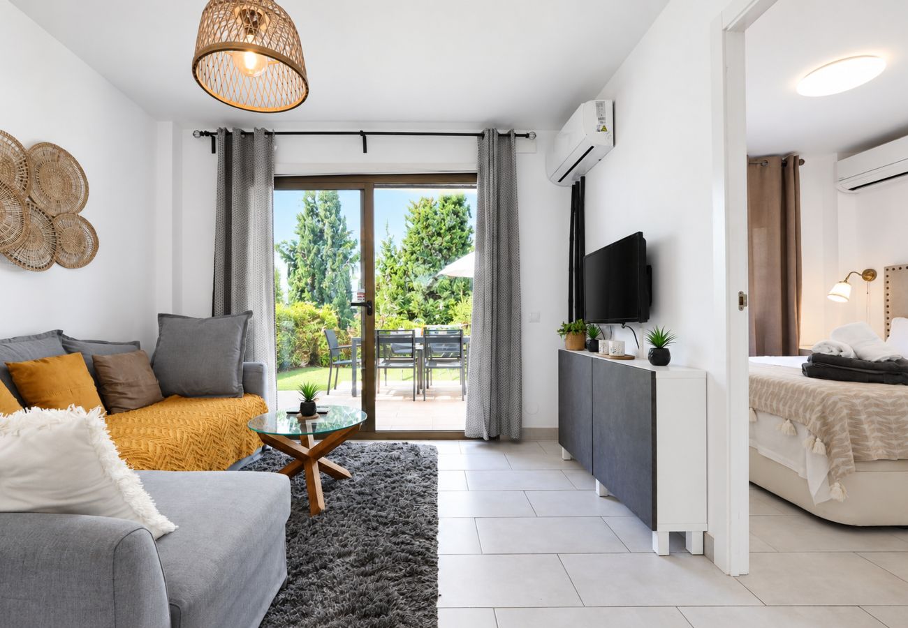 Appartement à Mijas Costa - Appartement avec Vue sur la Mer, Terrasse Privée, Jardin et Barbecue