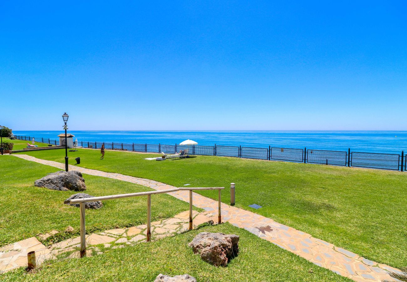 Appartement à Marbella - Luxueux appartement neuf avec vue sur la mer  - en bord de mer à Playa Real