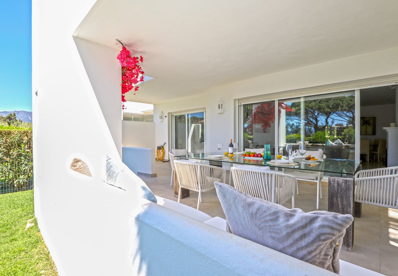 Appartement à Marbella - Los Monteros Palm Beach avec jardin et BBQ