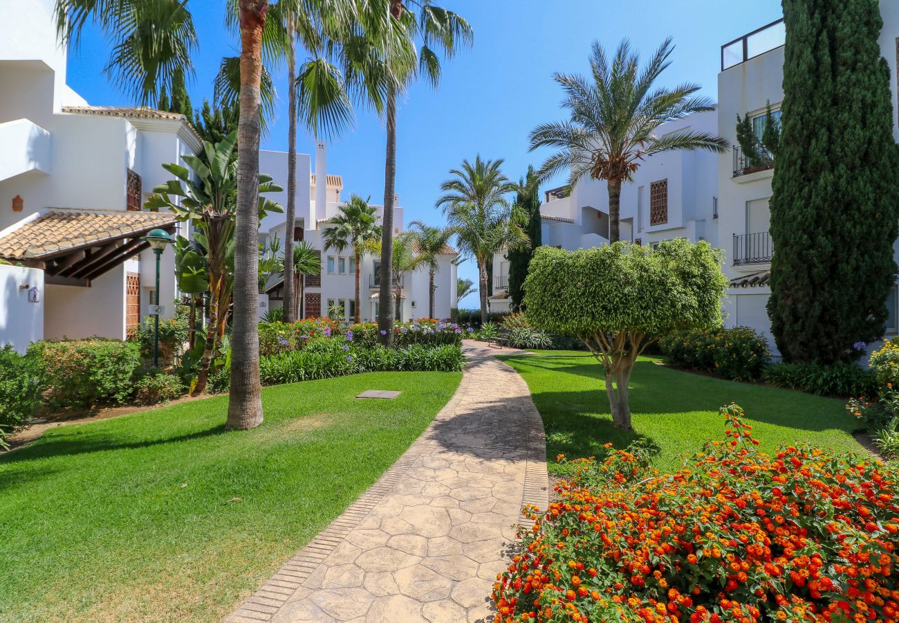 Apartment in Marbella - Los Monteros Palm Beach - sea & pool views