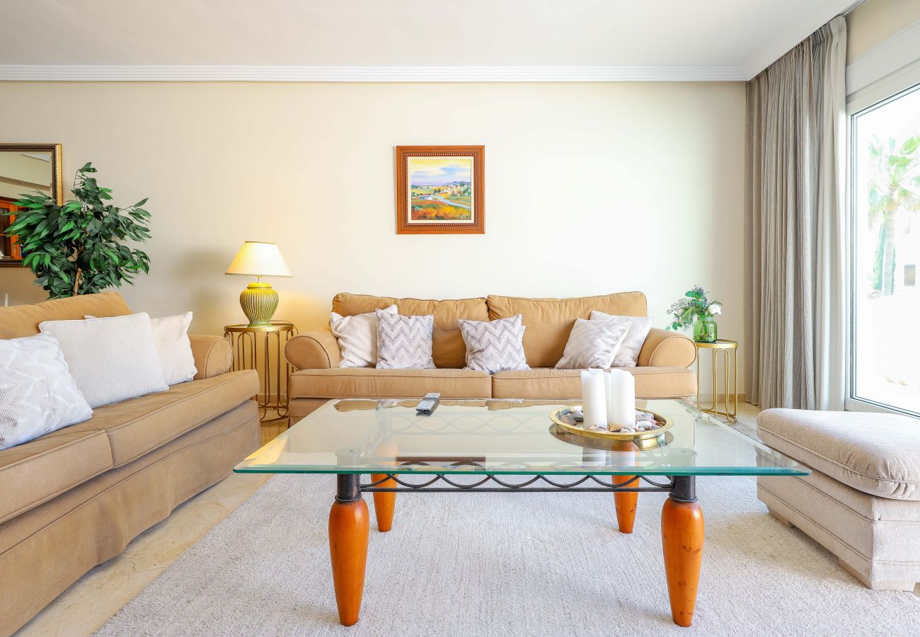 Apartment in Marbella - Los Monteros Palm Beach - sea & pool views