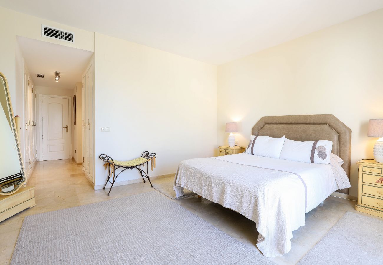 Apartment in Marbella - Los Monteros Palm Beach - sea & pool views