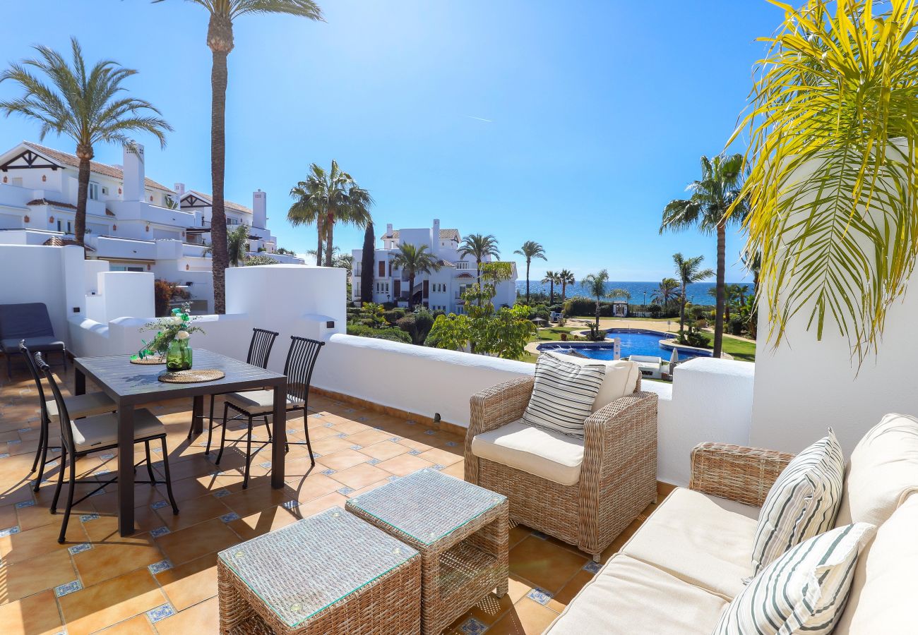 Apartment in Marbella - Los Monteros Palm Beach - sea & pool views