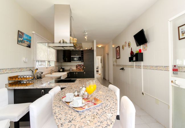 Villa in La Cala de Mijas - Family villa with sea views in La Cala  Villa in La Cala de Mijas - Family villa with sea views in La Cala