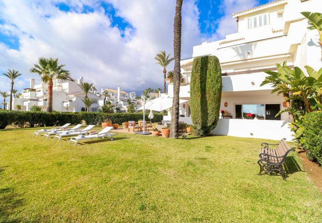 Apartment in Marbella - Frontline beach apartment -Los Monteros Palm Beach Apartment in Marbella - Frontline beach apartment -Los Monteros Palm Beach