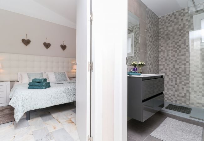 Terraced House in Marbella - Bright townhouse -great onsite facilities Terraced House in Marbella - Bright townhouse -great onsite facilities