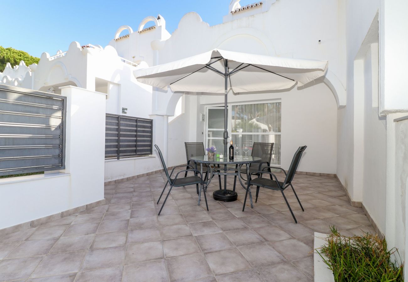 Townhouse in Marbella - Bright townhouse -great onsite facilities