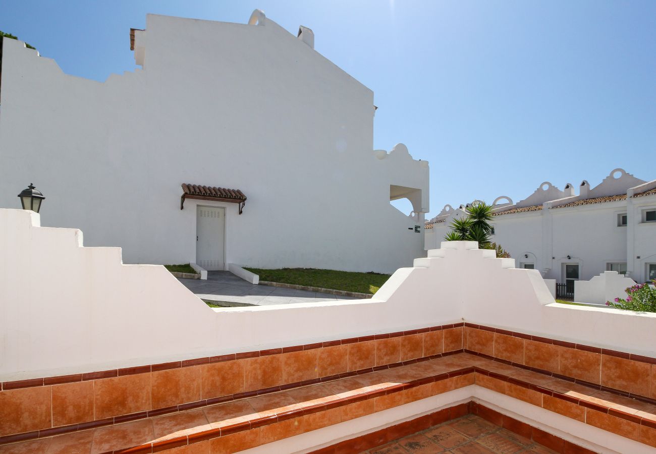 Townhouse in Marbella - Stylish townhouse - great resort facilities