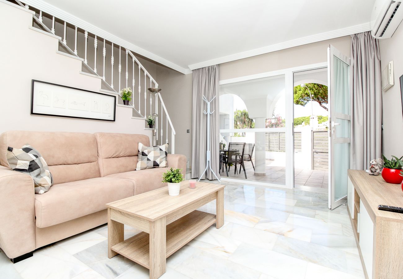 Townhouse in Marbella - Stylish townhouse - great resort facilities