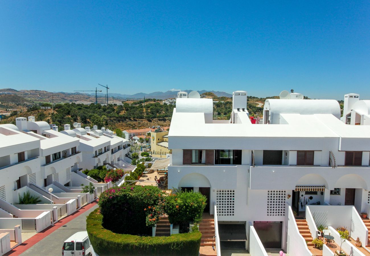 Townhouse in La Cala de Mijas - La Cala townhouse, beach 400 m, roof terrace, BBQ