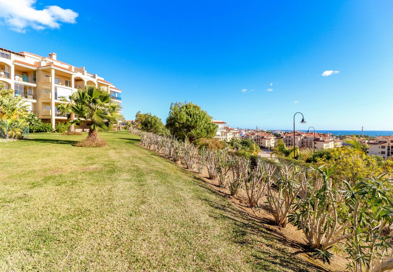 Apartment in Mijas Costa - Beautiful place -fantastic terrace with sea views