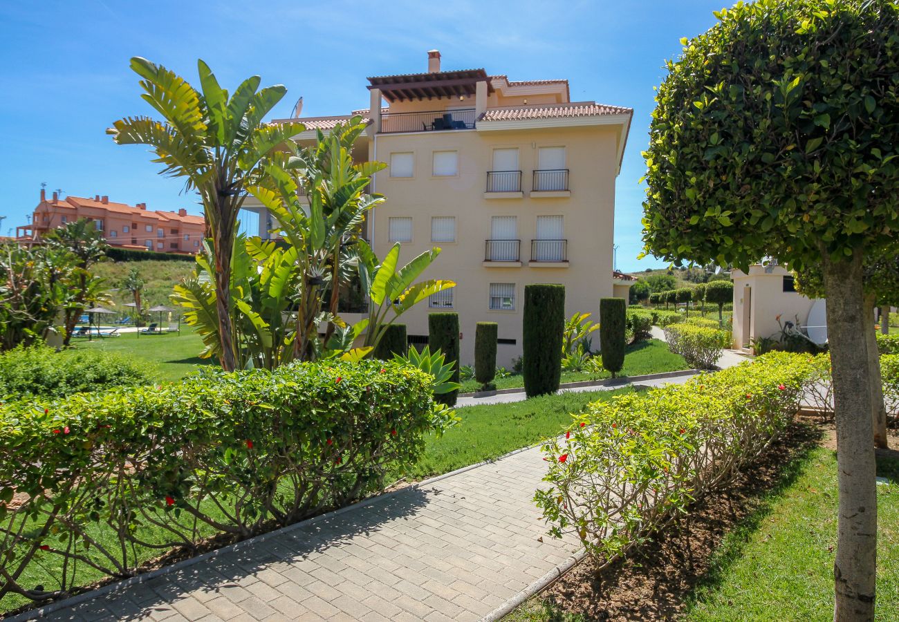 Apartment in Mijas Costa - Spacious apartment in tranquil area near the beach