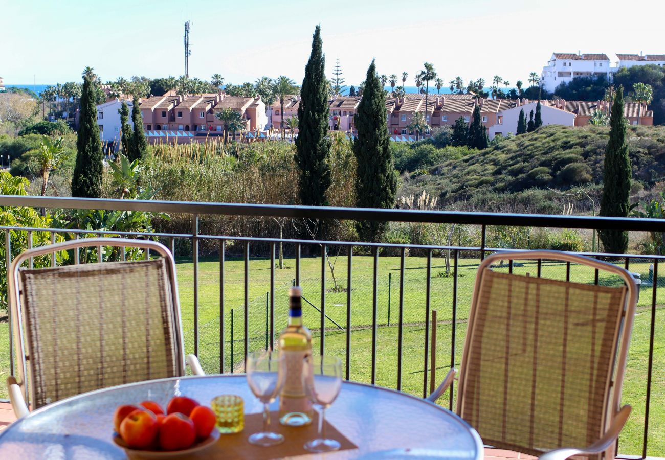 Apartment in Mijas Costa - Spacious apartment in tranquil area near the beach