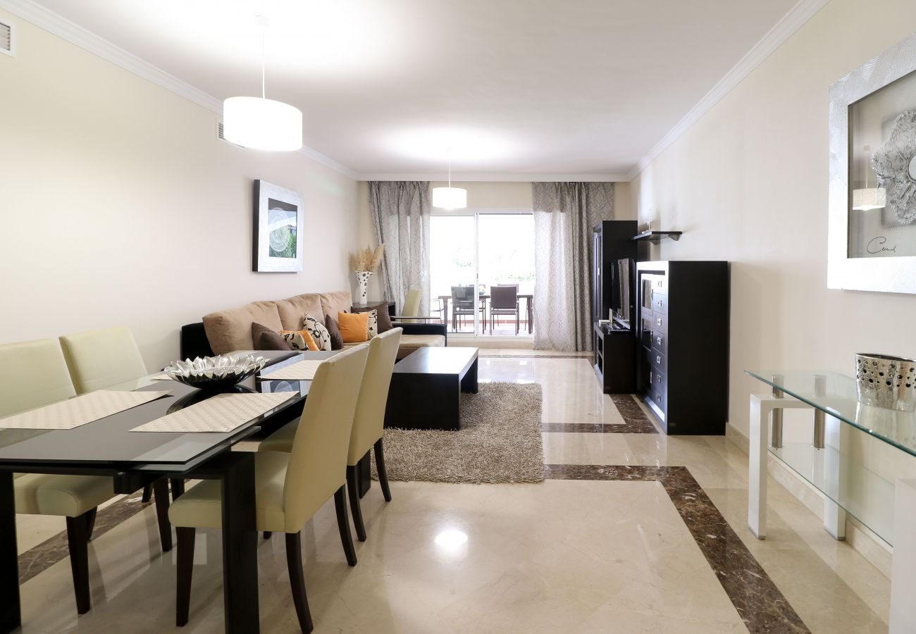 Apartment in San Pedro de Alcántara - San Pedro beachside apartment - perfect location