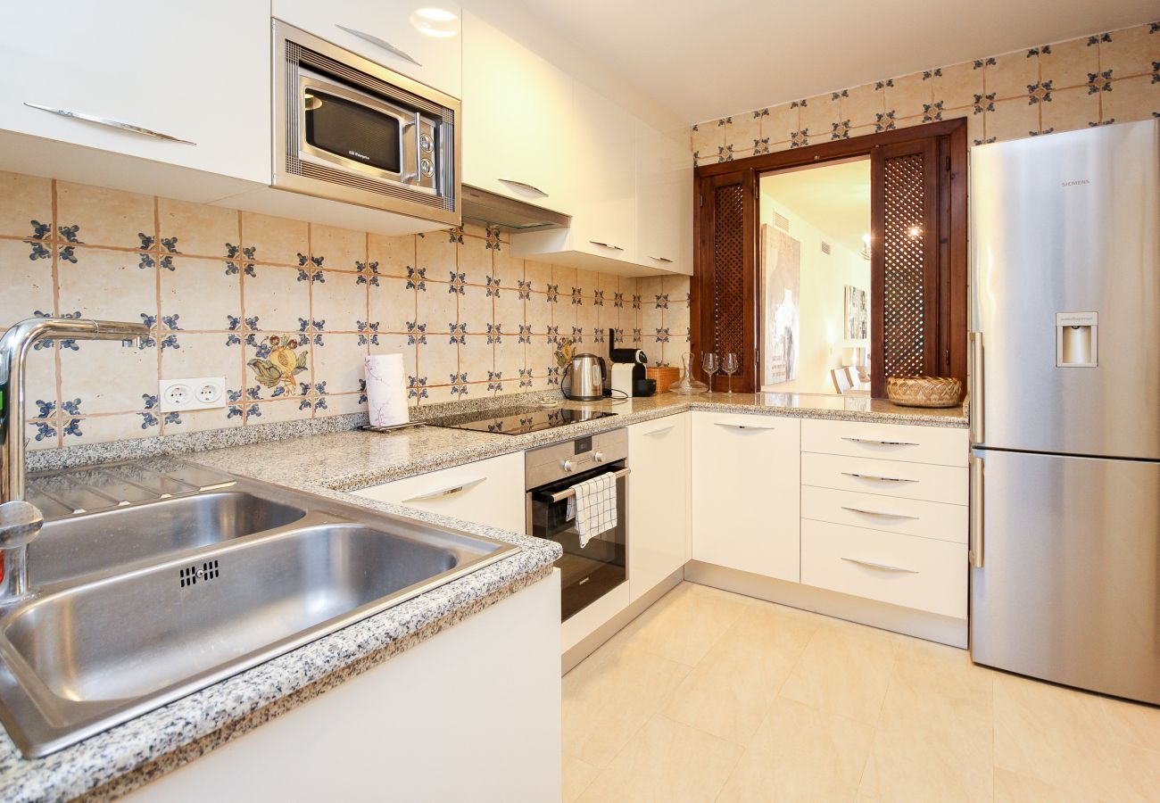 Apartment in Estepona - Luxury apartment in El Campanario