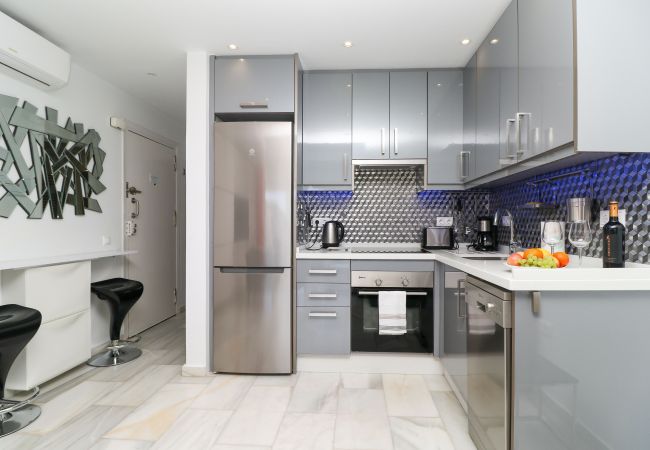 Apartment in Mijas Costa - Calahonda apartment - all facilities 5 mins walk Apartment in Mijas Costa - Calahonda apartment - all facilities 5 mins walk
