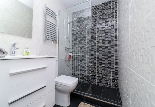 Apartment in Mijas Costa - Calahonda apartment - all facilities 5 mins walk Apartment in Mijas Costa - Calahonda apartment - all facilities 5 mins walk