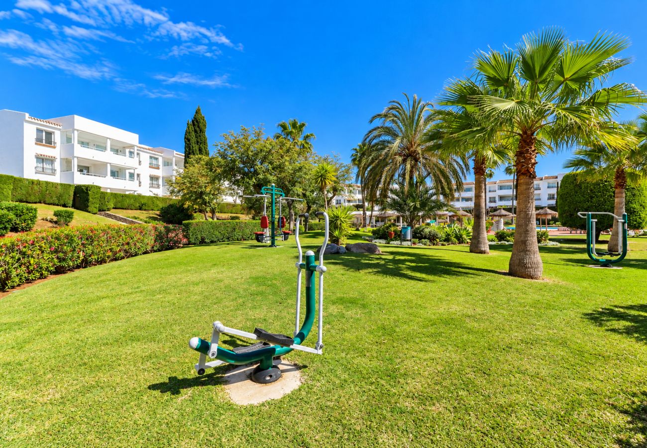 Apartment in Mijas Costa - Apartment with garden and seaview