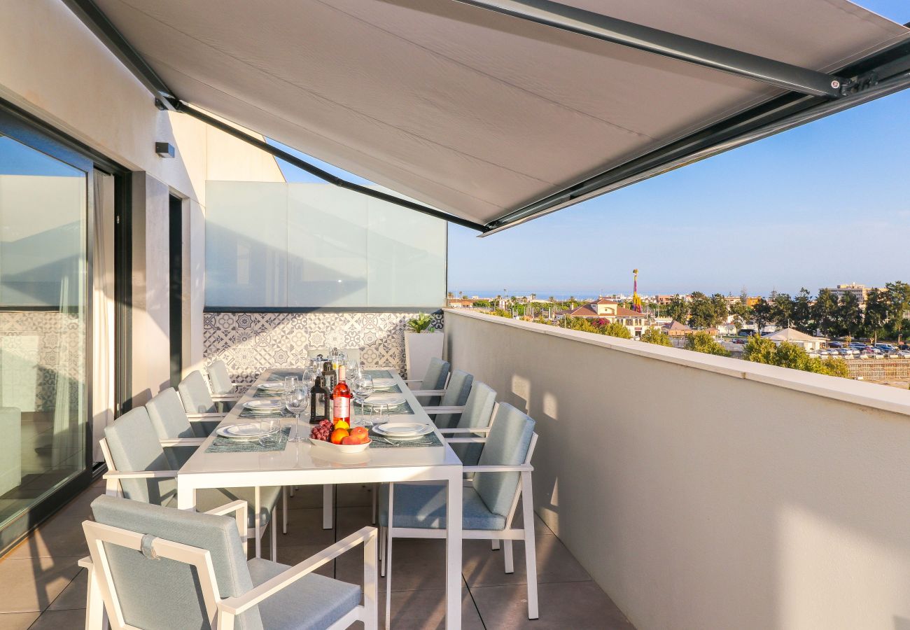 Apartment in La Cala de Mijas - Penthouse with Large Roof Terrace & Plunge Pool