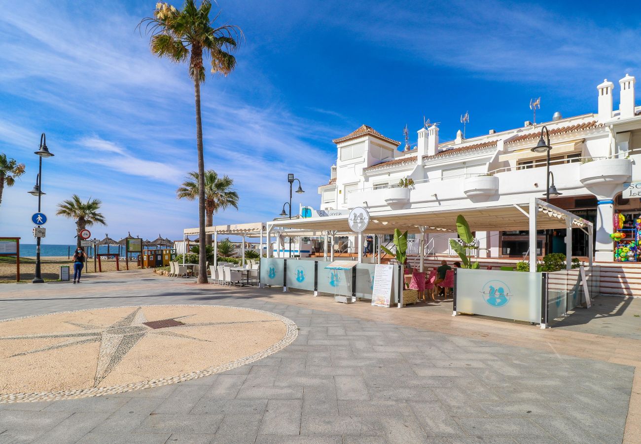 Apartment in La Cala de Mijas - Penthouse with Large Roof Terrace & Plunge Pool