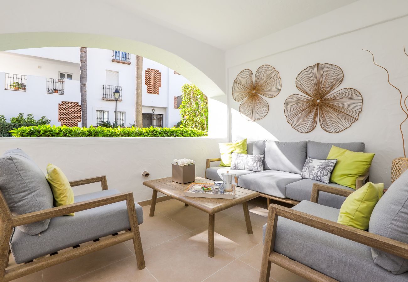 Apartment in San Pedro de Alcántara - San Pedro Beachside Luxury – Terrace & Pool