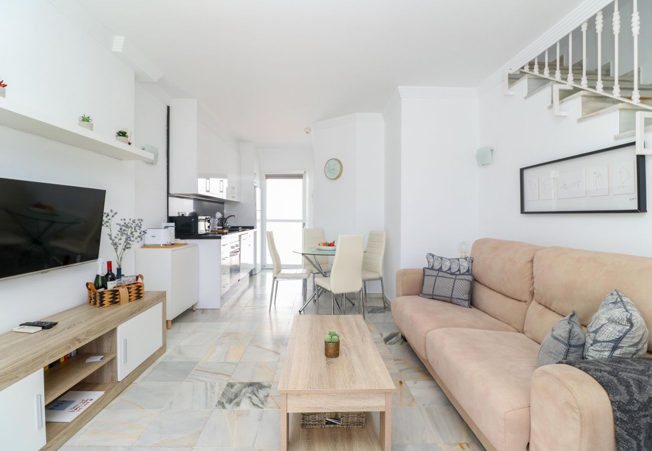 Townhouse in Marbella - Superb townhouse with big sunny terrace