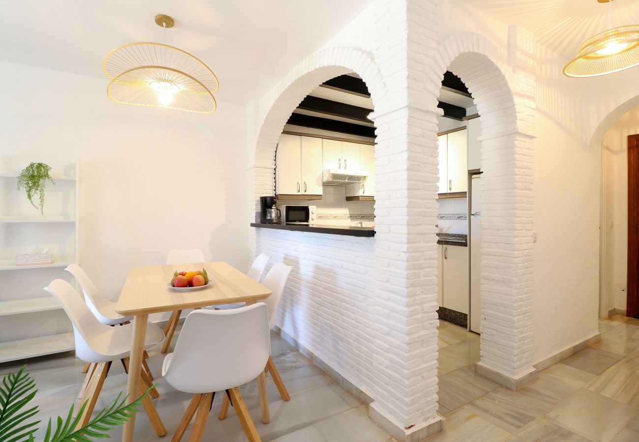 Apartment in Mijas Costa - Calahonda 2BED apartment - great location