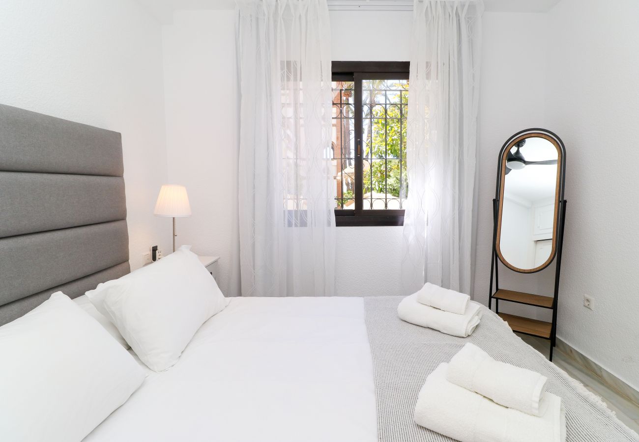 Apartment in Mijas Costa - Calahonda 2BED apartment - great location