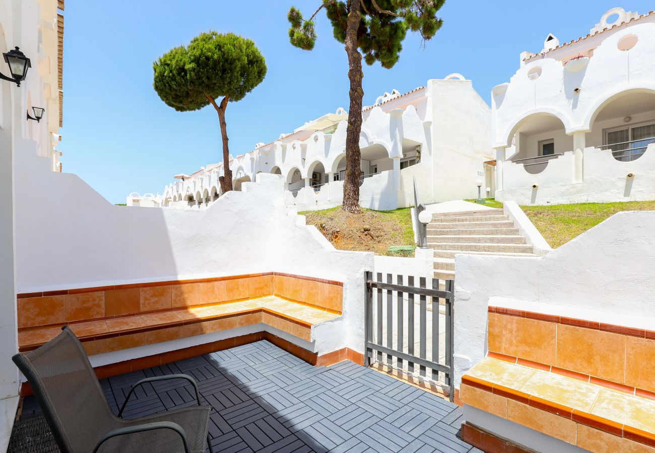 Townhouse in Marbella - Sunny townhouse  - great hotel facilities