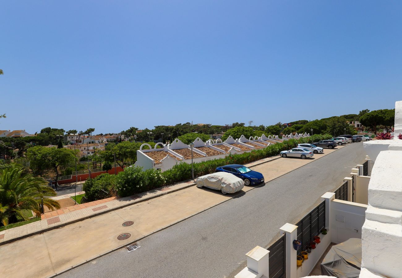 Townhouse in Marbella - Sunny townhouse  - great hotel facilities