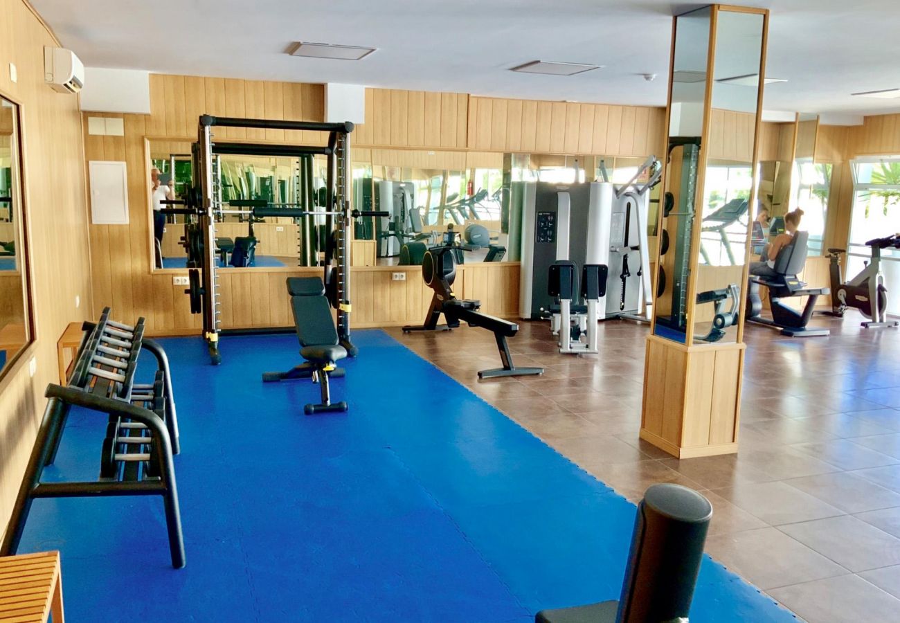 Townhouse in Marbella - Sunny townhouse  - great hotel facilities