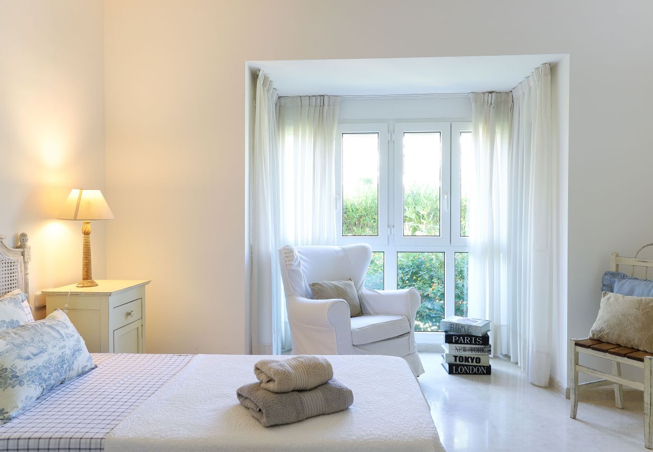 Apartment in Marbella - Beachfront with large garden  - Los Monteros Palm Beach