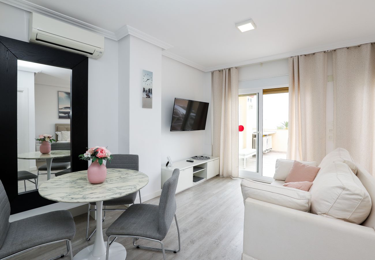 Apartment in Marbella - Romana Playa studio - beachfront complex Elviria