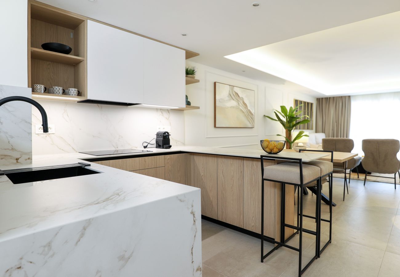 Apartment in Marbella - Brand-new luxury with sea view  - Playa Real beachfront
