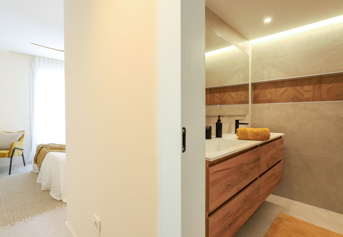 Apartment in Marbella - Brand-new luxury with sea view  - Playa Real beachfront