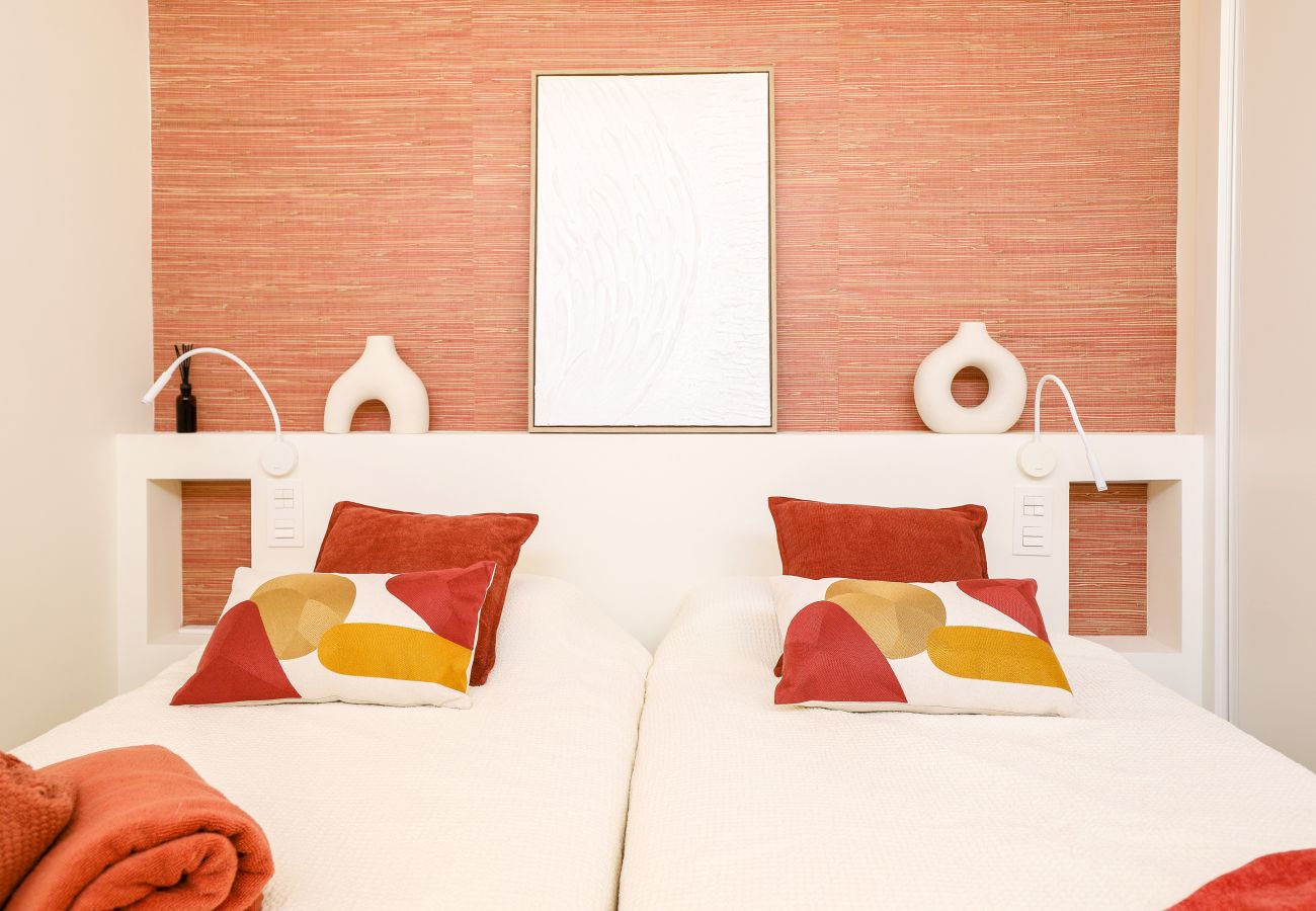 Apartment in Marbella - Brand-new luxury with sea view  - Playa Real beachfront