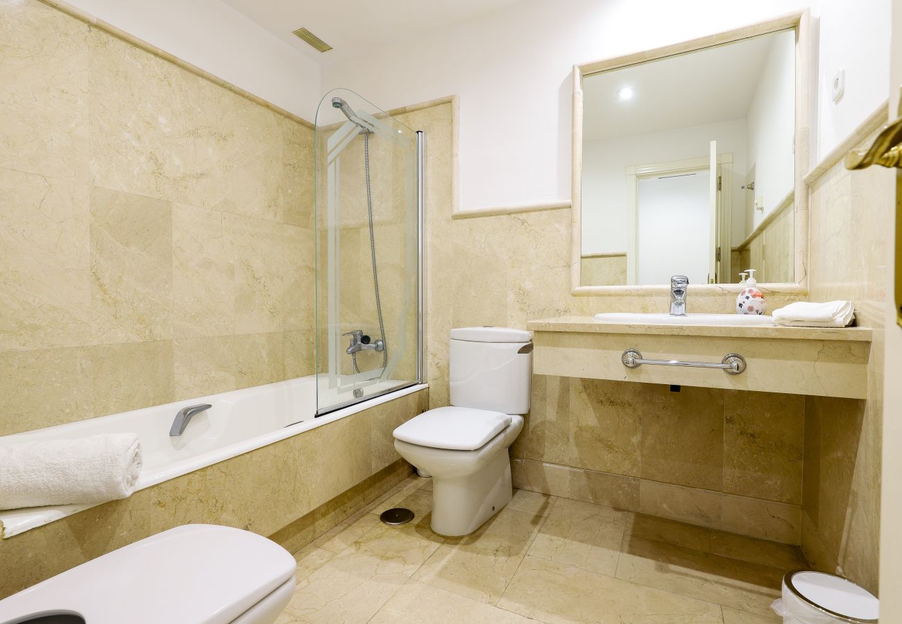 Apartment in Marbella - Los Monteros Palm Beach, garden & BBQ