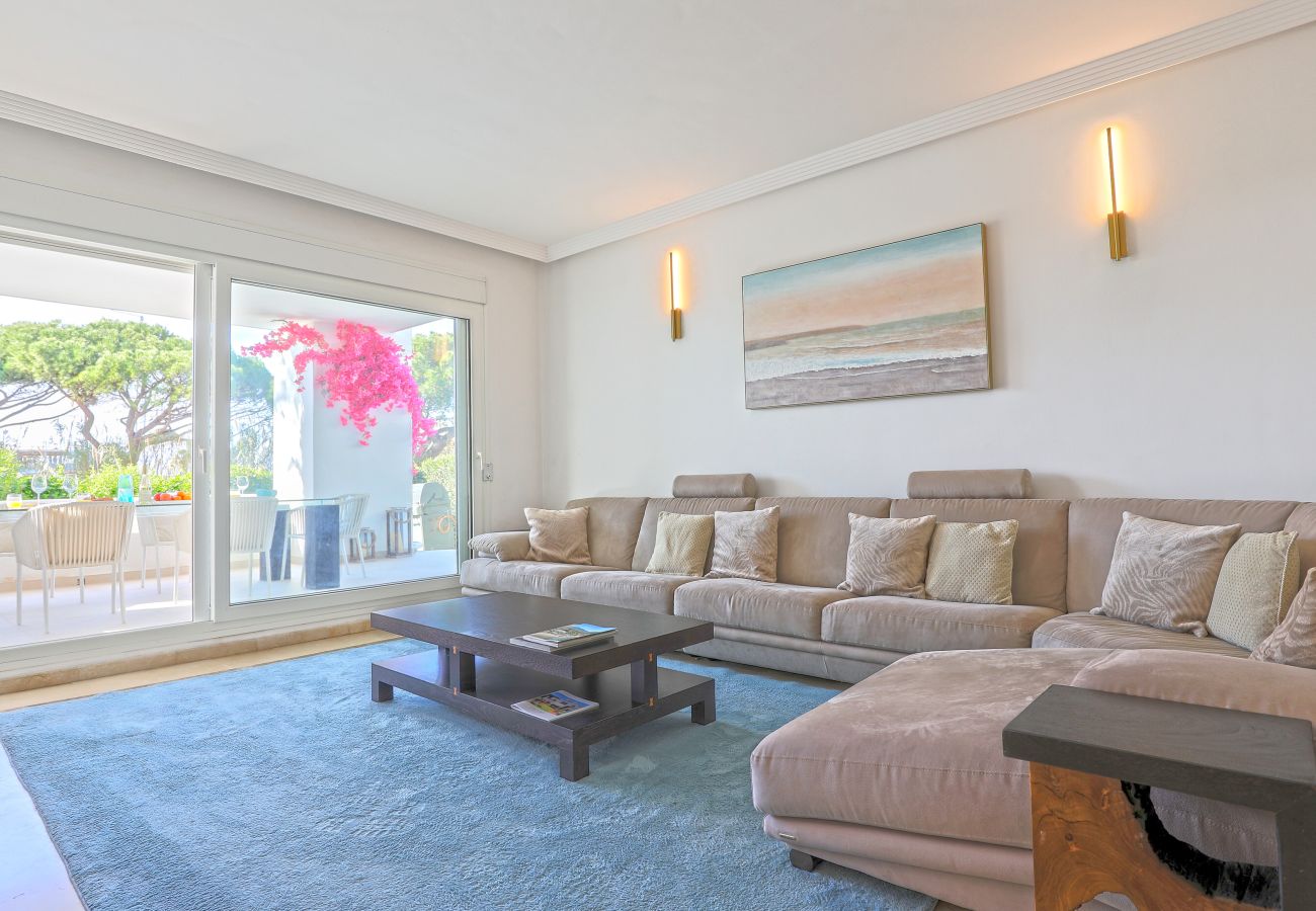 Apartment in Marbella - Los Monteros Palm Beach, garden & BBQ