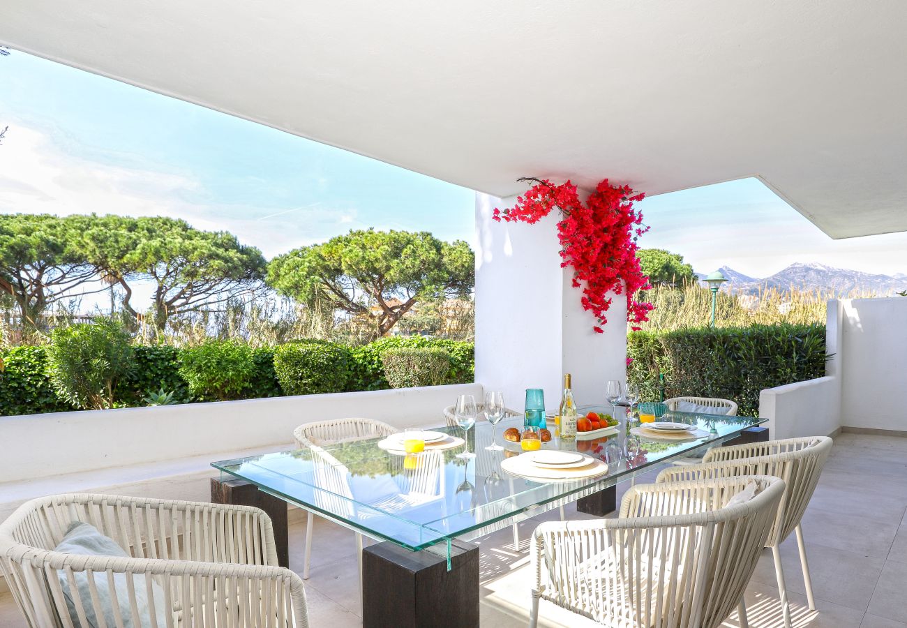 Apartment in Marbella - Los Monteros Palm Beach, garden & BBQ