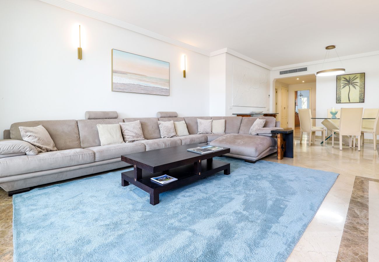 Apartment in Marbella - Los Monteros Palm Beach, garden & BBQ