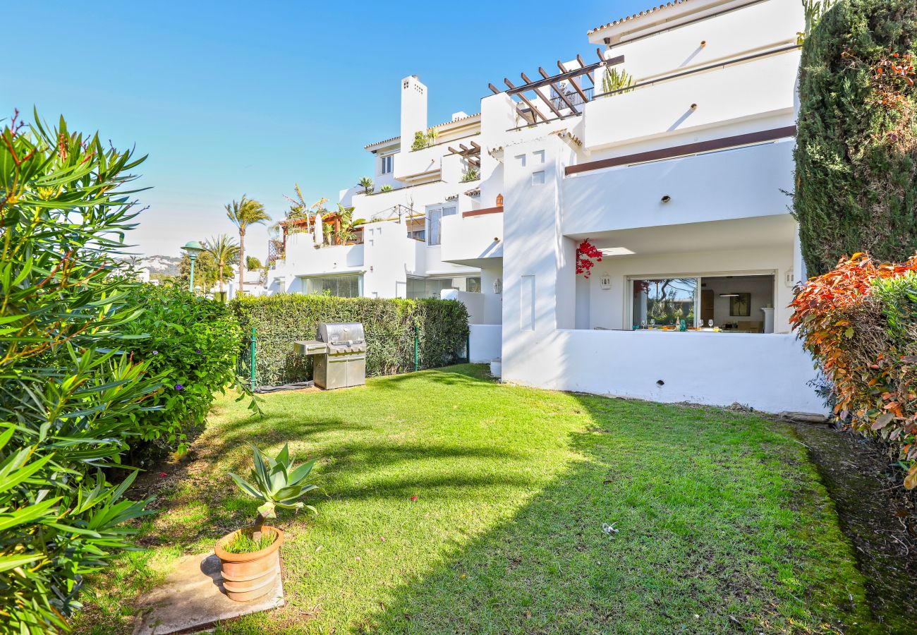 Apartment in Marbella - Los Monteros Palm Beach, garden & BBQ