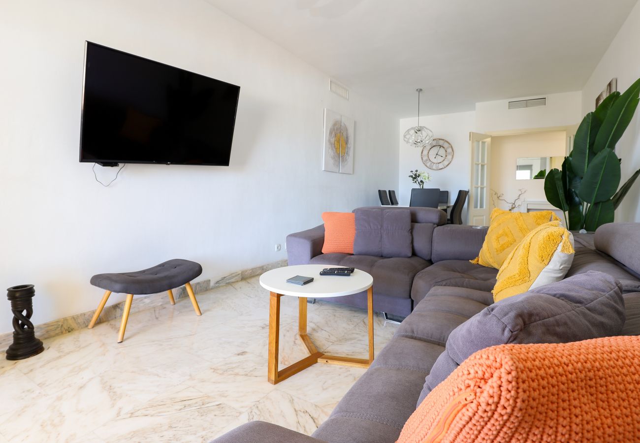 Apartment in La Cala de Mijas - 3-Bedroom Apartment with Panoramic Sea Views | La Cala de Mijas