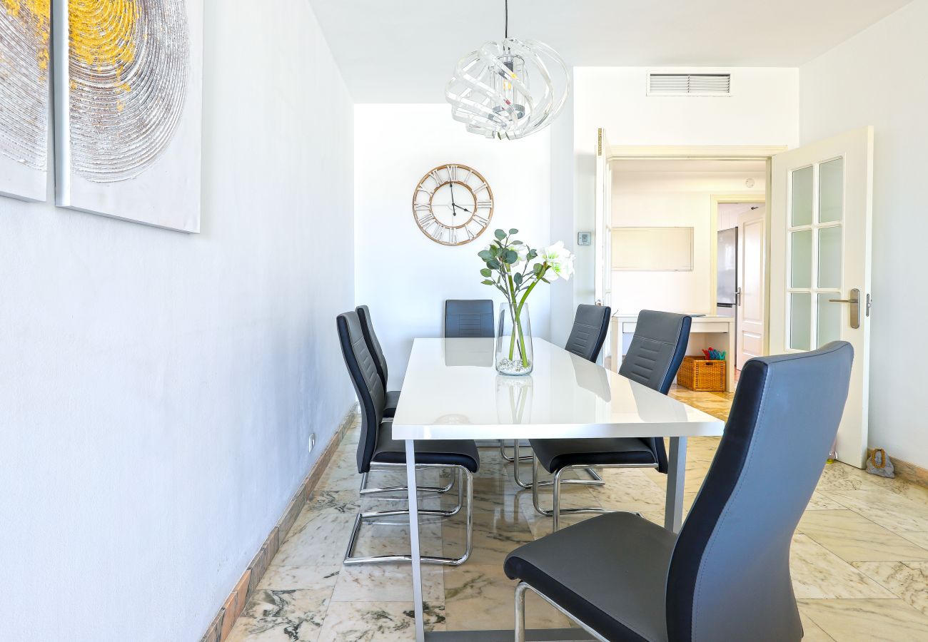 Apartment in La Cala de Mijas - 3-Bedroom Apartment with Panoramic Sea Views | La Cala de Mijas
