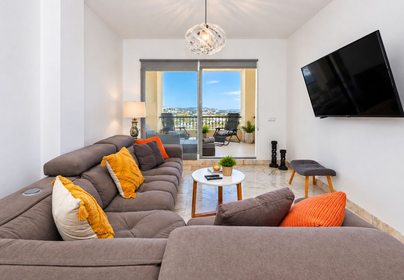 Apartment in La Cala de Mijas - 3-Bedroom Apartment with Panoramic Sea Views | La Cala de Mijas