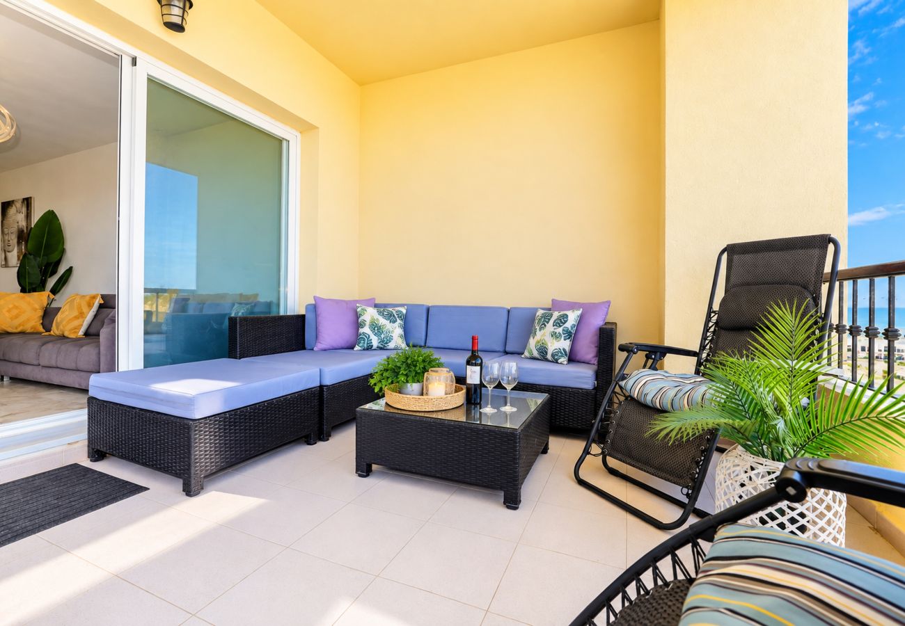 Apartment in La Cala de Mijas - 3-Bedroom Apartment with Panoramic Sea Views | La Cala de Mijas