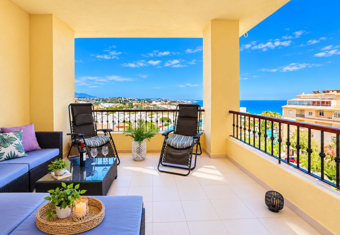 Apartment in La Cala de Mijas - 3-Bedroom Apartment with Panoramic Sea Views | La Cala de Mijas