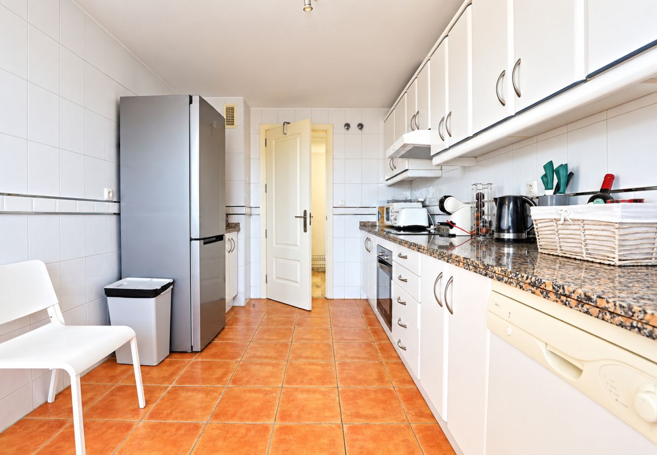 Apartment in La Cala de Mijas - 3-Bedroom Apartment with Panoramic Sea Views | La Cala de Mijas